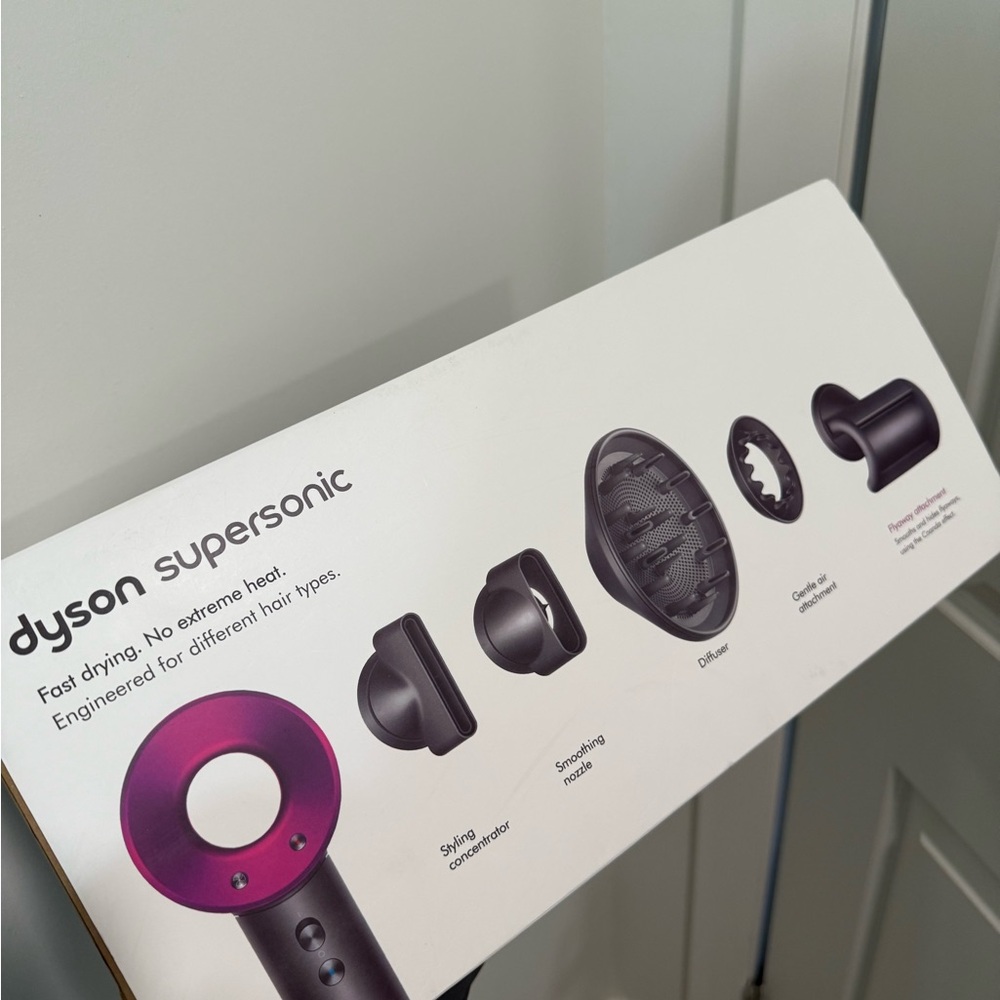 Dyson Supersonic Hair Dryer with Attachments